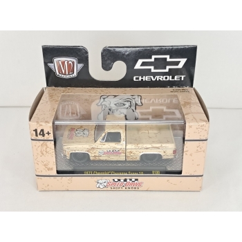 M2 Machines 1:64 Chevrolet Cheyenne Super 10 1973 beige